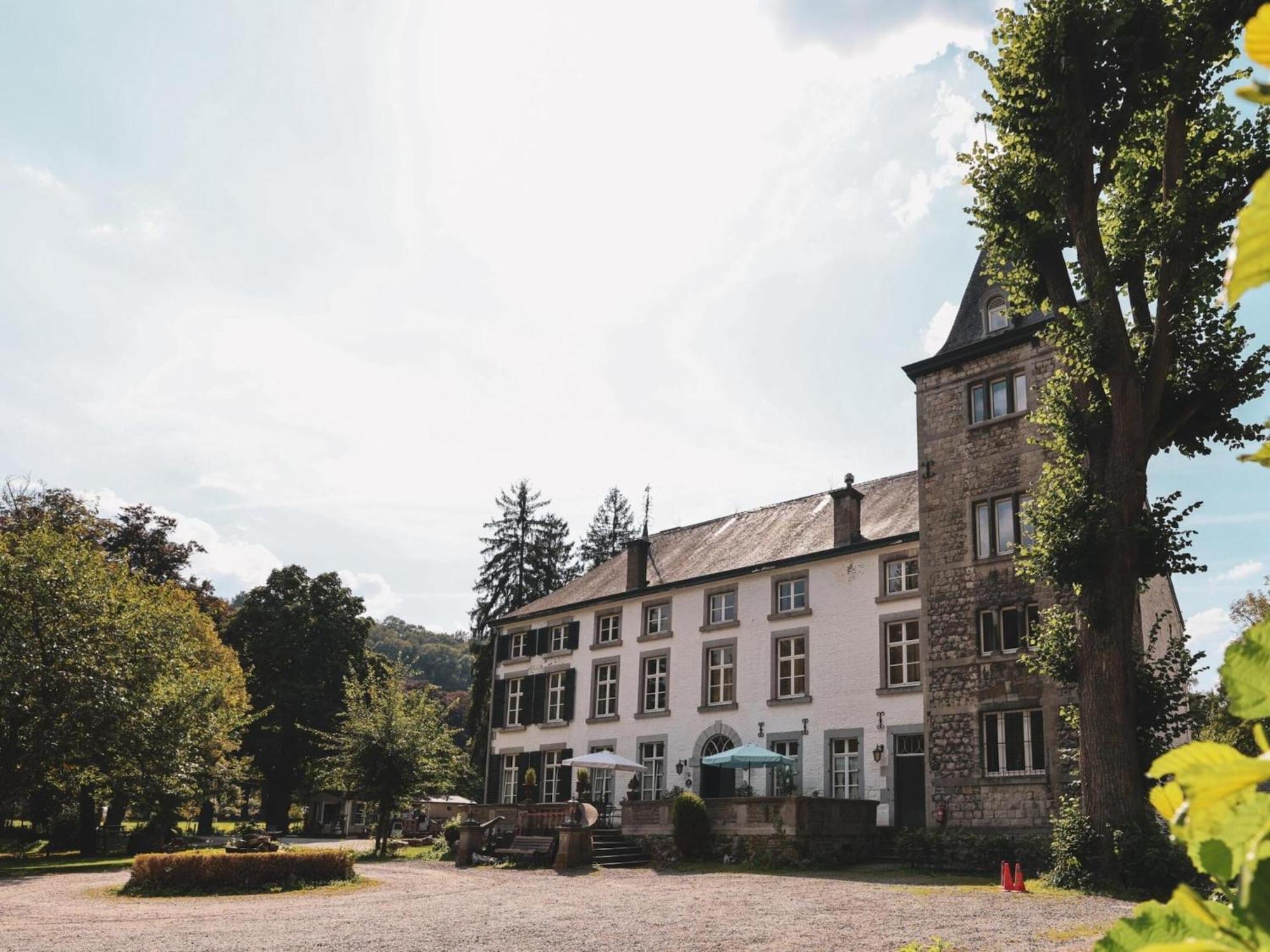 Elegant Apartment In Aywaille Near Forest Exterior photo